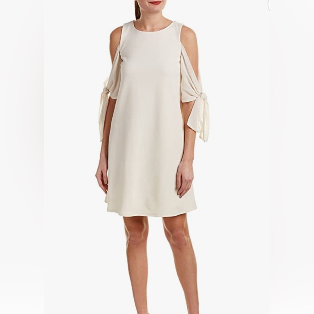 Women’s ivory cold shoulder crepe dress by Taylor, size 2, fully lined